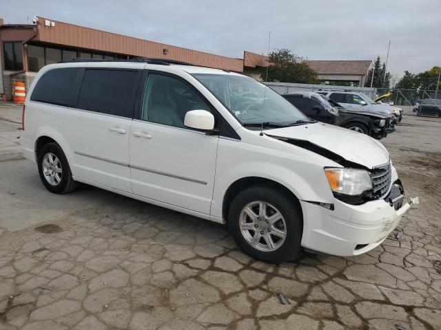 2A8HR54129R626332 - 2009 CHRYSLER TOWN & COU TOURING WHITE photo 4