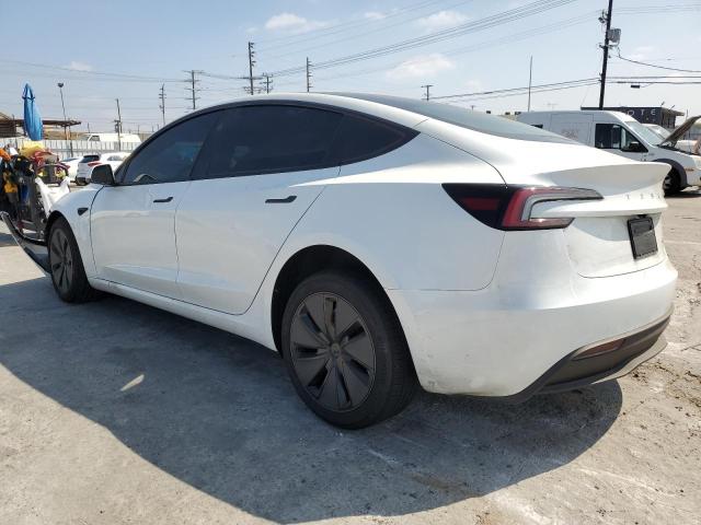 5YJ3E1EB6SF015590 - 2025 TESLA MODEL 3 Белый фото 2