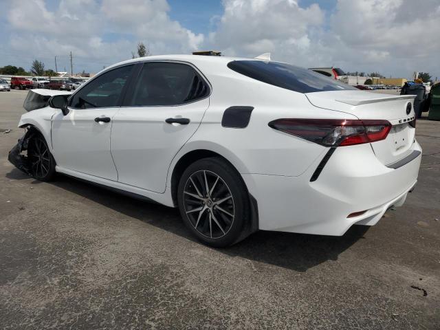 4T1G11AK2RU886308 - 2024 TOYOTA CAMRY SE NIGHT SHADE WHITE photo 2