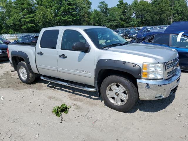 1GCPKSE79CF128474 - 2012 CHEVROLET SILVERADO2 K1500 LT SILVER photo 4