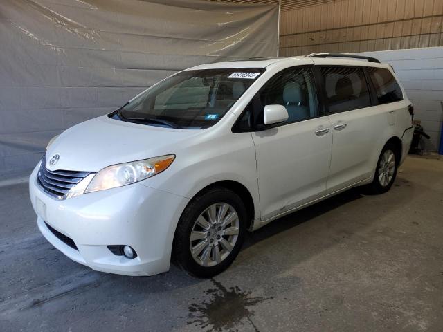 2015 TOYOTA SIENNA XLE, 