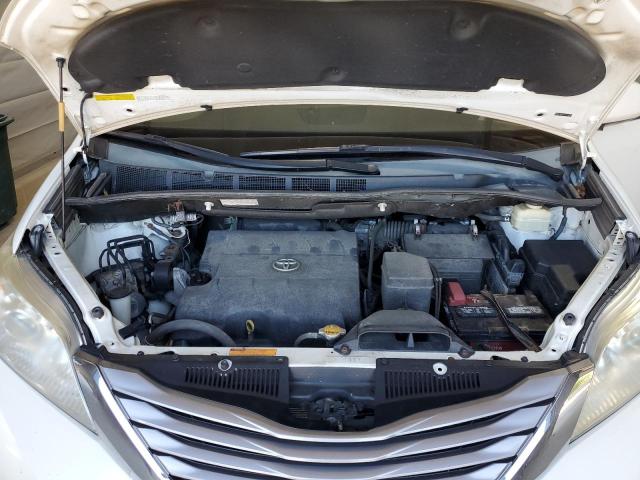 5TDDK3DC3FS118664 - 2015 TOYOTA SIENNA XLE WHITE photo 12