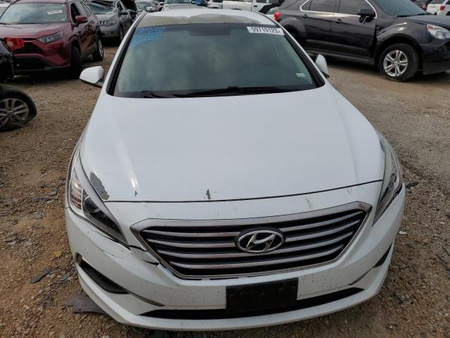 5NPE24AF4GH404040 - 2016 HYUNDAI SONATA SE WHITE photo 5