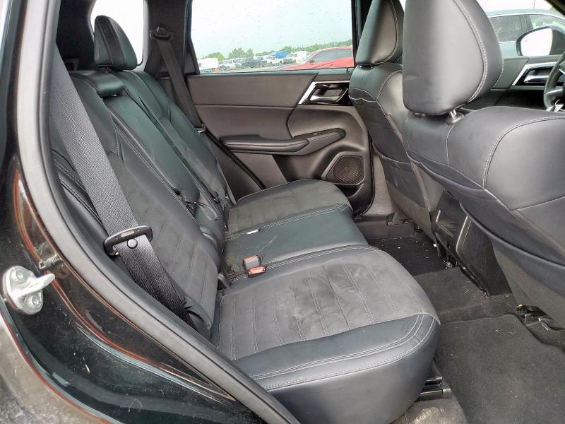 JA4J3UA85PZ048780 - 2023 MITSUBISHI OUTLANDER SE BLACK photo 11