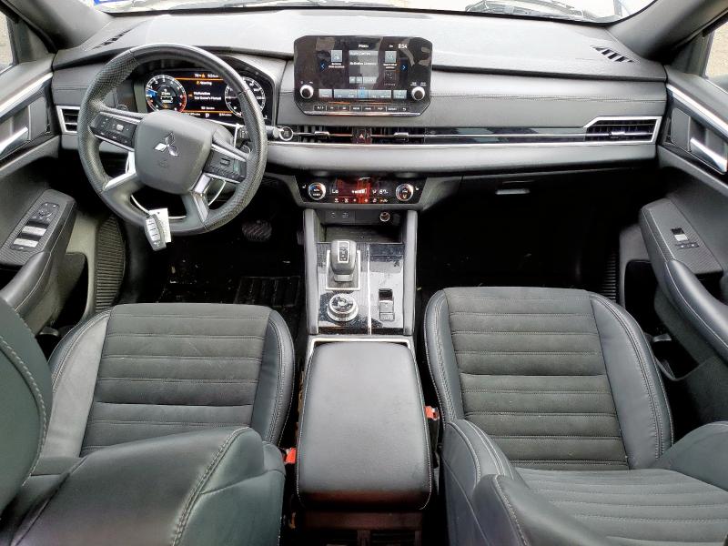 JA4J3UA85PZ048780 - 2023 MITSUBISHI OUTLANDER SE BLACK photo 8