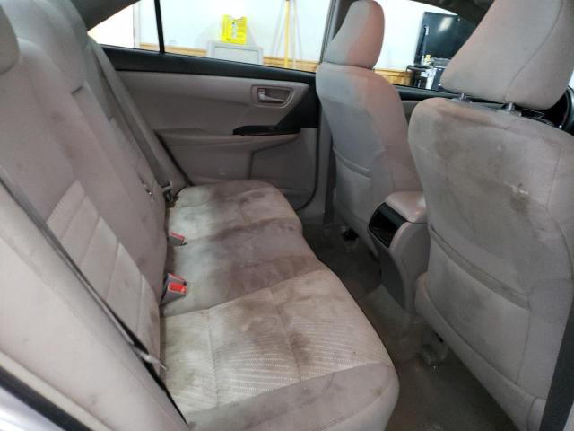 4T1BF1FK7GU220238 - 2016 TOYOTA CAMRY LE SILVER photo 10