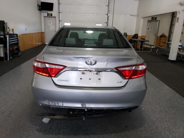 4T1BF1FK7GU220238 - 2016 TOYOTA CAMRY LE SILVER photo 6