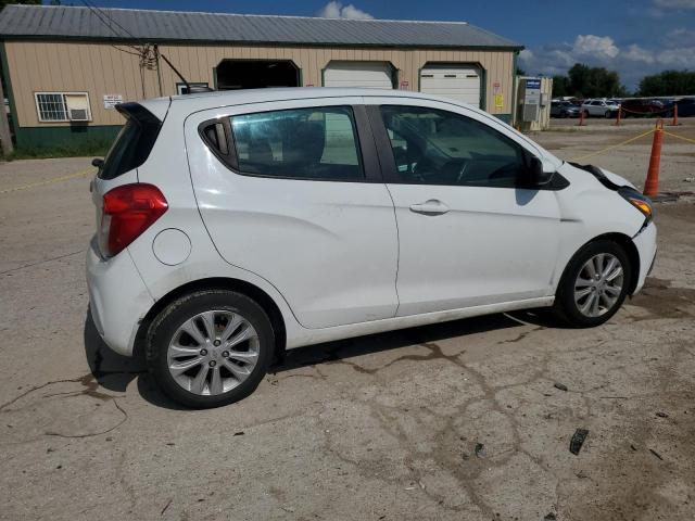 KL8CD6SA7JC482422 - 2018 CHEVROLET SPARK 1LT თეთრი ფოტო 3