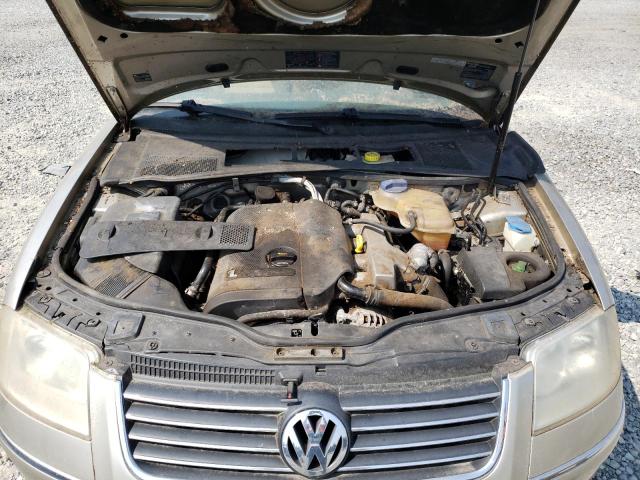 WVWPD63B34P206767 - 2004 VOLKSWAGEN PASSAT GLS GOLD photo 11