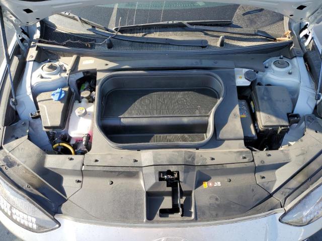 KMHM24AA8PA020975 - 2023 HYUNDAI IONIQ 6 SE SILVER photo 11