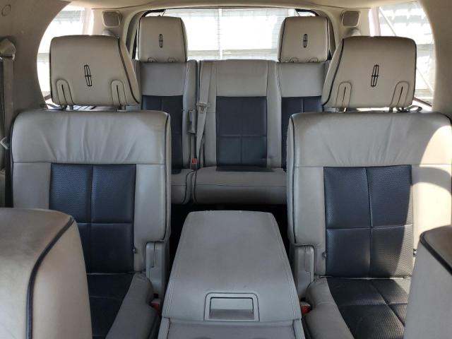 5LMFU27518LJ08898 - 2008 LINCOLN NAVIGATOR შავი ფოტო 10