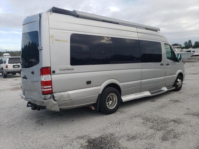 WDAPF4CC3GP303028 - 2018 MERCEDES-BENZ SPRINTER 3500 SILVER photo 3