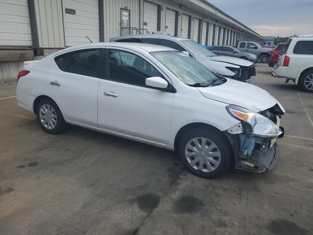 3N1CN7AP6KL881377 - 2019 NISSAN VERSA S თეთრი ფოტო 4