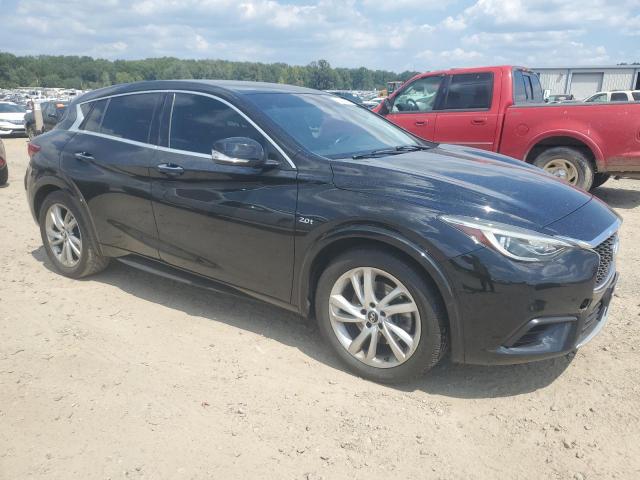 SJKCH5CP2JA059331 - 2018 INFINITI QX30 BASE BLACK photo 4