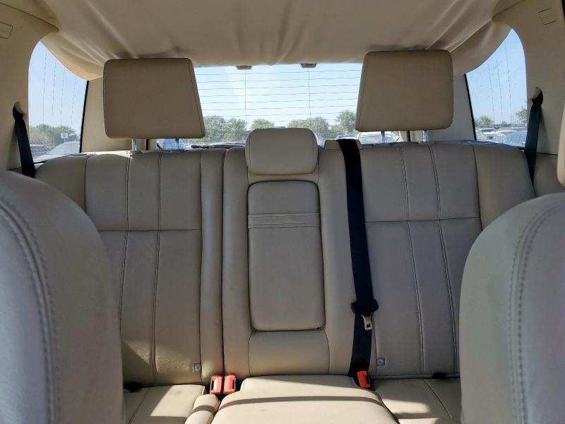 SALFR2BN6CH308647 - 2012 LAND ROVER LR2 HSE WHITE photo 10