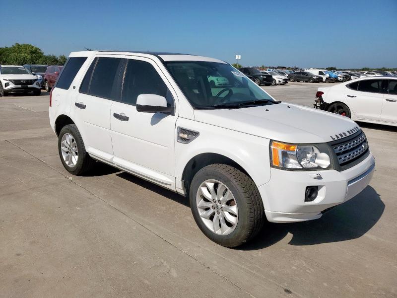 SALFR2BN6CH308647 - 2012 LAND ROVER LR2 HSE WHITE photo 4