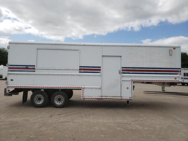 1GXDBAF28EW000986 - 1984 OTHR TRAILER WHITE photo 8