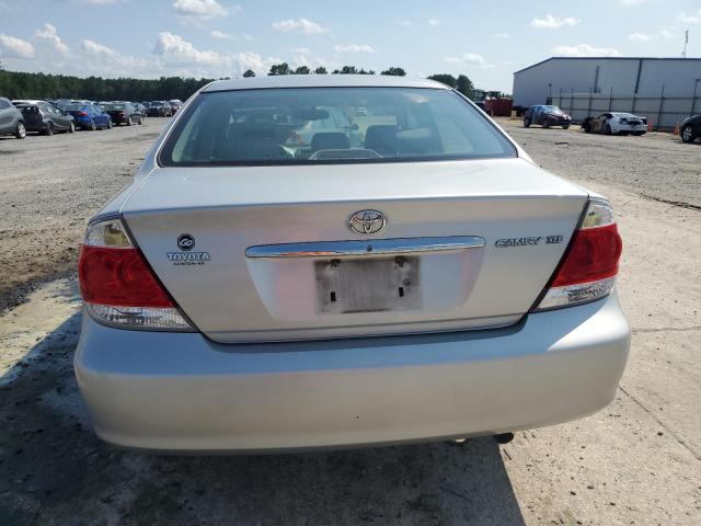 4T1BE30K45U525510 - 2005 TOYOTA CAMRY LE SILVER photo 6