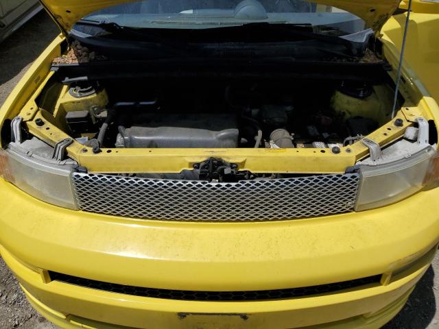 JTLKT324354018062 - 2005 TOYOTA SCION XB YELLOW photo 12