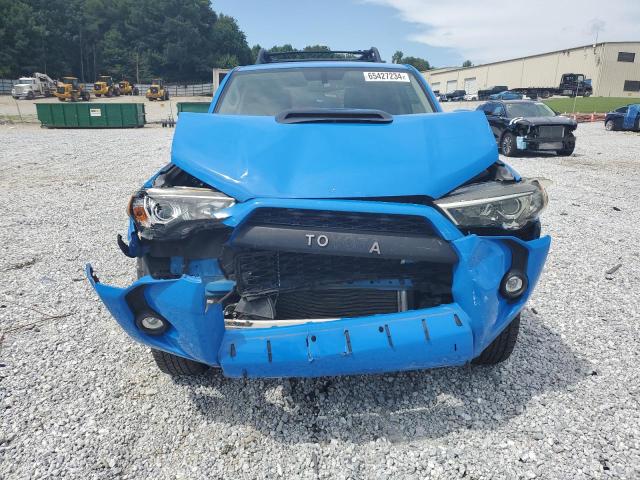 JTEBU5JRXK5707034 - 2019 TOYOTA 4RUNNER SR5 BLUE photo 5