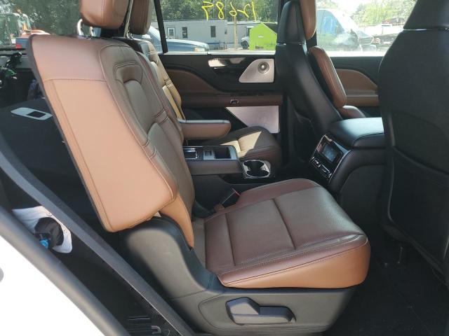 5LM5J7WC2NGL03091 - 2022 LINCOLN AVIATOR RESERVE WHITE photo 11
