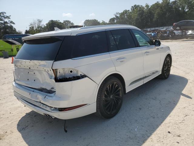 5LM5J7WC2NGL03091 - 2022 LINCOLN AVIATOR RESERVE WHITE photo 3