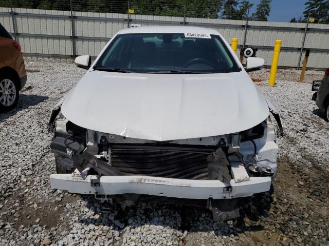 2G1105S30J9111611 - 2018 CHEVROLET IMPALA LT WHITE photo 5