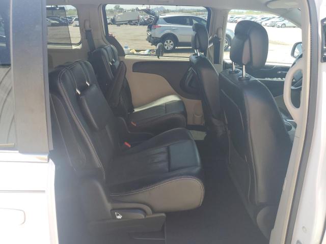 2C4RC1CG5ER413333 - 2014 CHRYSLER TOWN & COU TOURING L WHITE photo 11