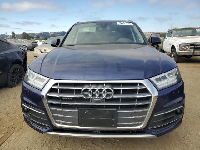 WA1CNAFY7K2129680 - 2019 AUDI Q5 PRESTIGE BLUE photo 5