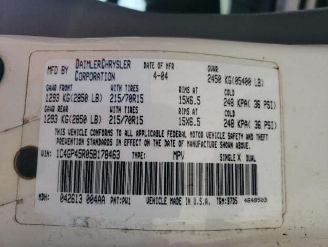 1C4GP45R05B178463 - 2005 CHRYSLER TOWN & COU 白色 照片 13