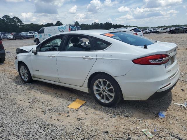 3FA6P0LU2KR188727 - 2019 FORD FUSION SE 白色 照片 2