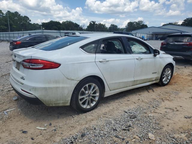 3FA6P0LU2KR188727 - 2019 FORD FUSION SE 白色 照片 3