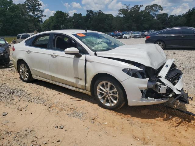 3FA6P0LU2KR188727 - 2019 FORD FUSION SE 白色 照片 4