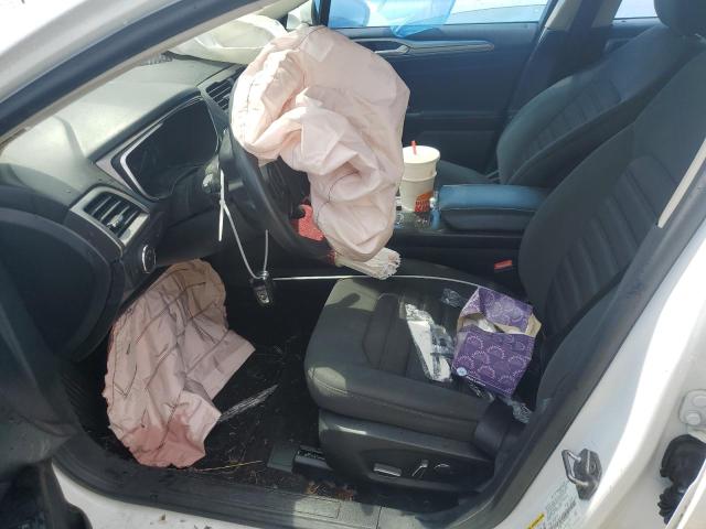 3FA6P0LU2KR188727 - 2019 FORD FUSION SE 白色 照片 7