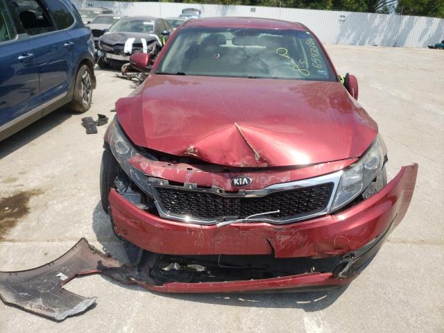 5XXGM4A79DG132118 - 2013 KIA OPTIMA LX RED photo 5