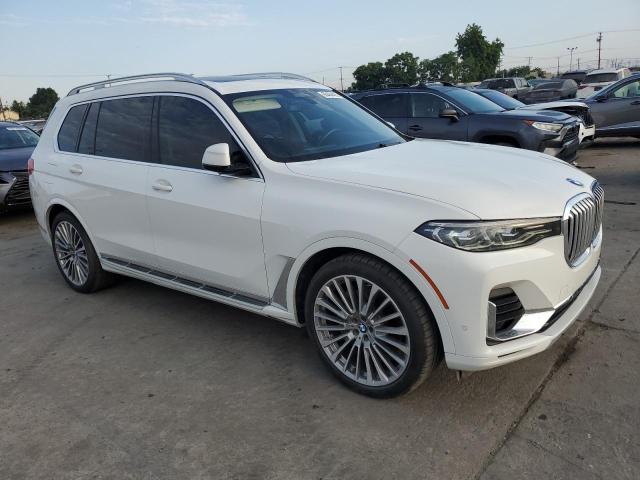 5UXCX4C54KLS38649 - 2019 BMW X7 XDRIVE50I WHITE photo 4