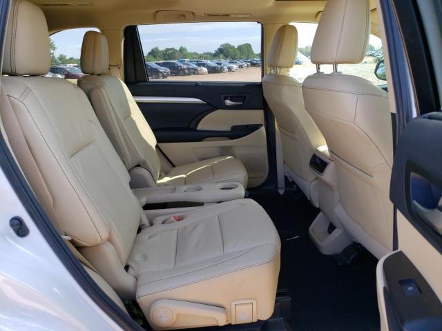 5TDKZRFH5KS324674 - 2019 TOYOTA HIGHLANDER SE WHITE photo 11