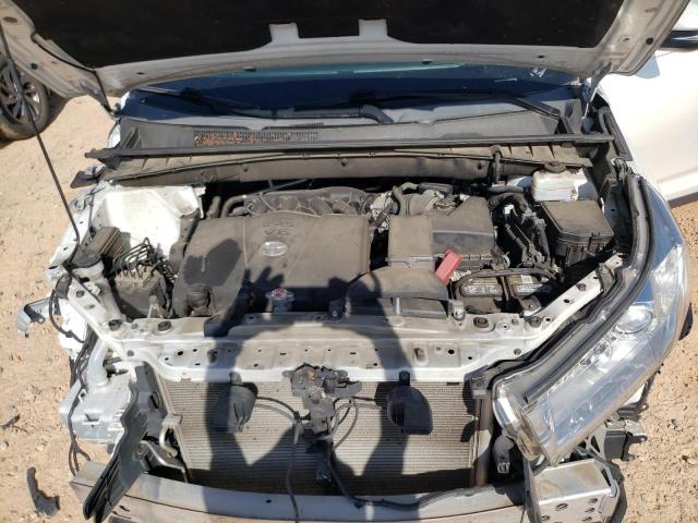 5TDKZRFH5KS324674 - 2019 TOYOTA HIGHLANDER SE WHITE photo 12