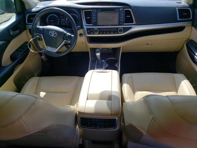 5TDKZRFH5KS324674 - 2019 TOYOTA HIGHLANDER SE WHITE photo 8