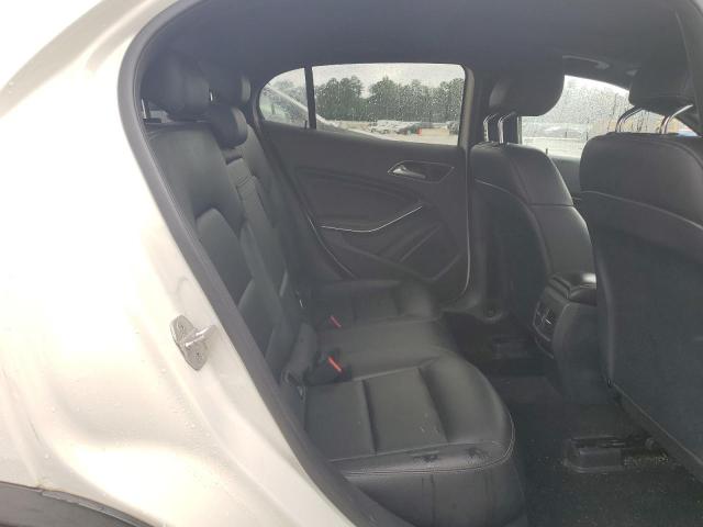 WDCTG4EB6HJ349156 - 2017 MERCEDES-BENZ GLA 250 Белый фото 10