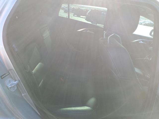 SJKCH5CP3JA059144 - 2018 INFINITI QX30 BASE SILVER photo 10