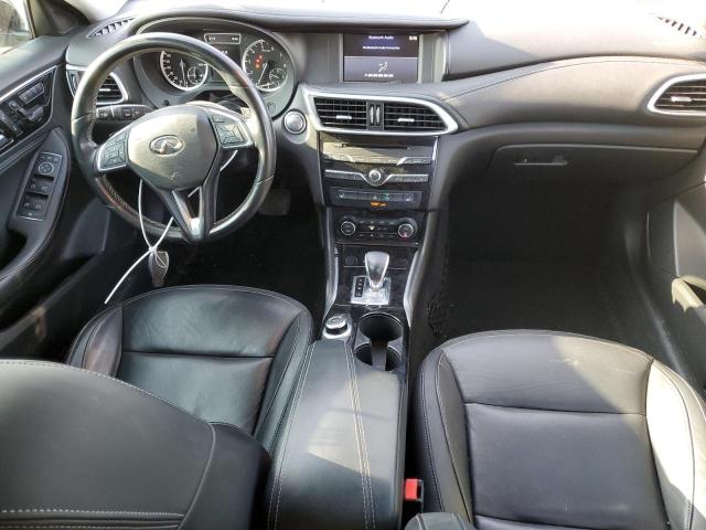 SJKCH5CP3JA059144 - 2018 INFINITI QX30 BASE SILVER photo 8