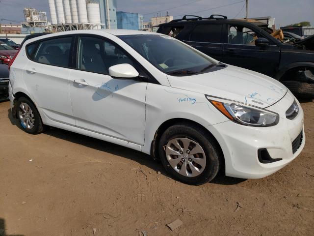 KMHCT5AEXFU232212 - 2015 HYUNDAI ACCENT GS WHITE photo 4