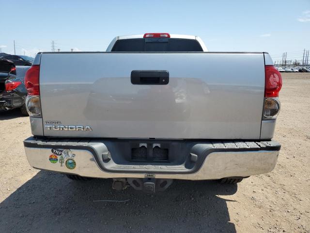 5TFRT54138X019417 - 2008 TOYOTA TUNDRA DOUBLE CAB SILVER photo 6