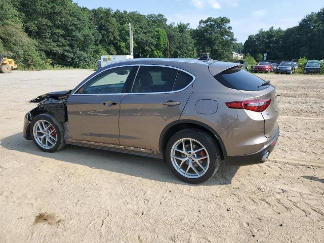 ZASPAKBN3K7C41648 - 2019 ALFA ROMEO STELVIO TI GRAY photo 2