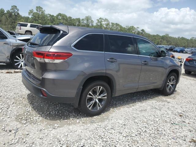 5TDZZRFH2HS230405 - 2017 TOYOTA HIGHLANDER LE GRAY photo 3