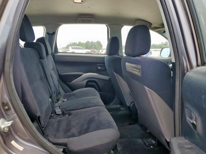 JA4AS2AW6AZ016773 - 2010 MITSUBISHI OUTLANDER ES GRAY photo 11