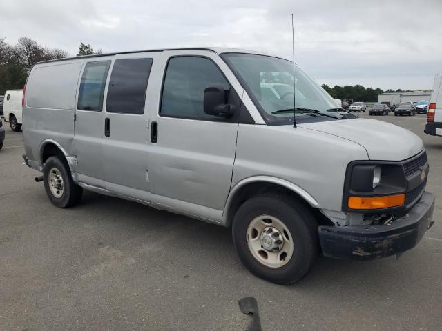 1GCWGFCA1C1135175 - 2012 CHEVROLET EXPRESS G2 GRAY photo 4