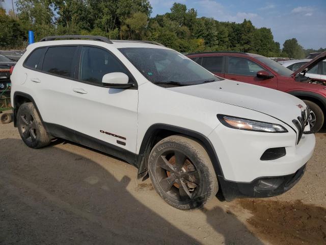 1C4PJMCB5GW244458 - 2016 JEEP CHEROKEE LATITUDE WHITE photo 4