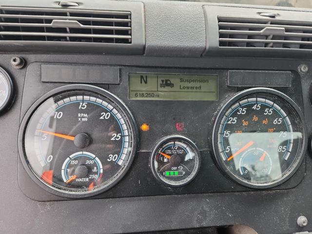 1FUGGEDV7KLKH2032 - 2019 FREIGHTLINER CASCADIA 1 Biały zdjęcie 8